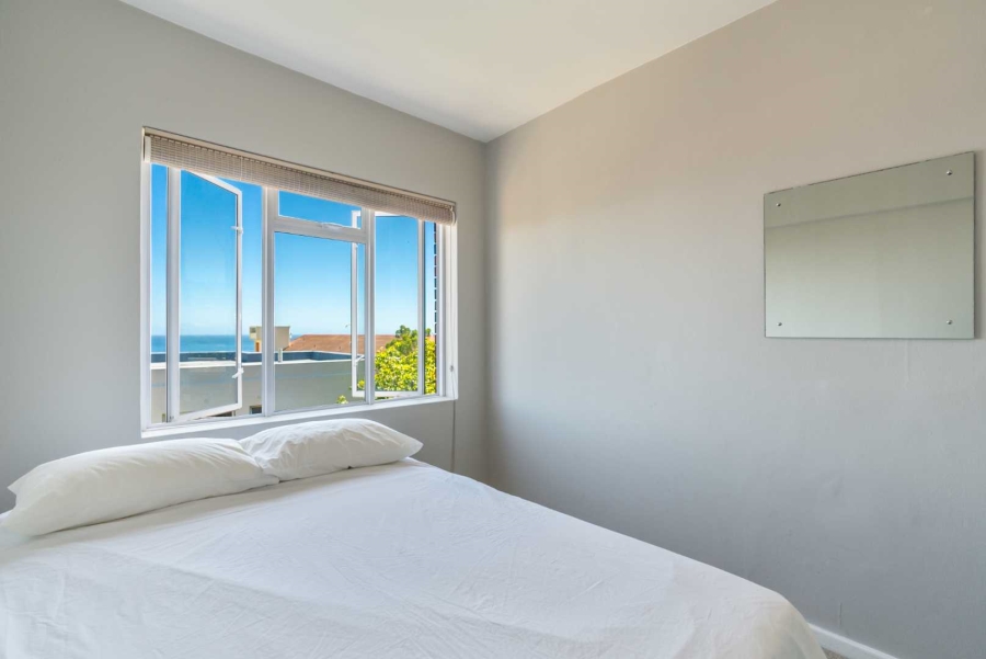 2 Bedroom Property for Sale in Sea Point Western Cape